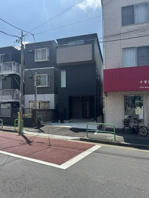 Ｓｕｍａｉ－ｔｏ世田谷区北烏山０１の外観