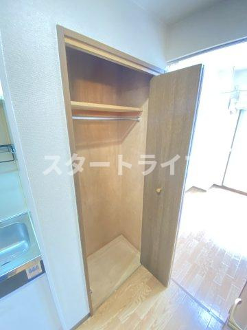 大阪市東淀川区東中島２丁目の賃貸マンションの収納