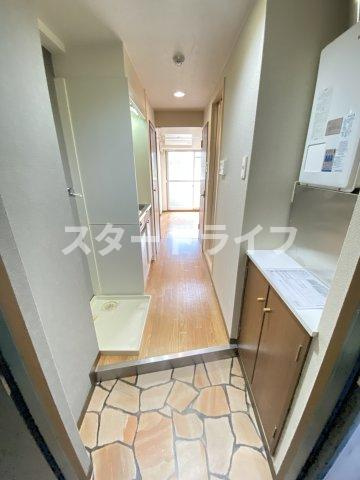 大阪市東淀川区東中島２丁目の賃貸マンションの玄関