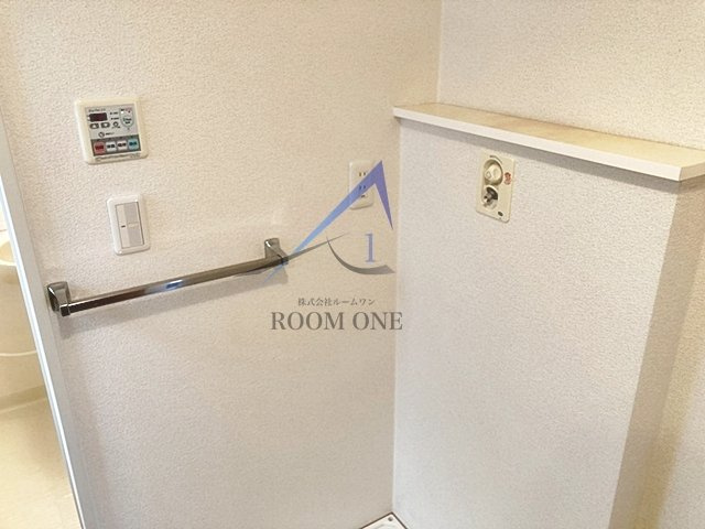 クレセントコート 