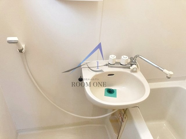 クレセントコート の洗面所|洗面台です。