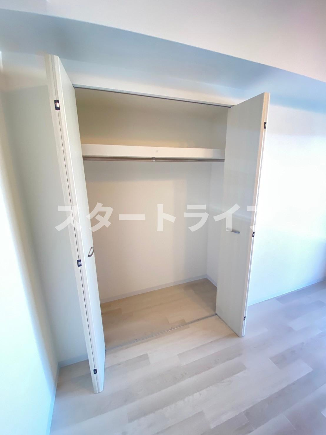 大阪市淀川区三国本町１丁目の賃貸マンションの収納