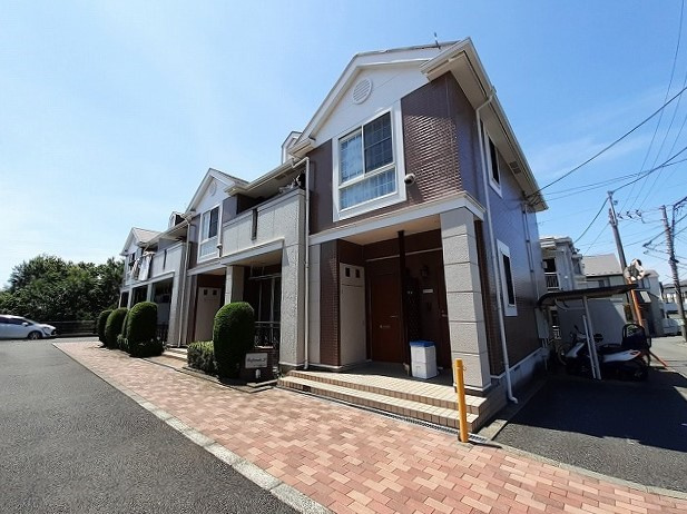横浜市泉区中田東２丁目のアパート
