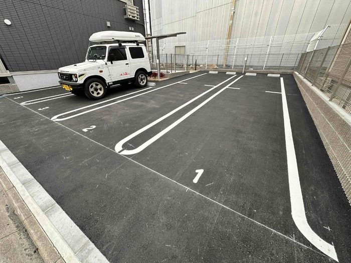 ドルチェの駐車場