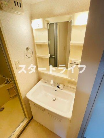 大阪市淀川区西三国１丁目の賃貸マンションの洗面所