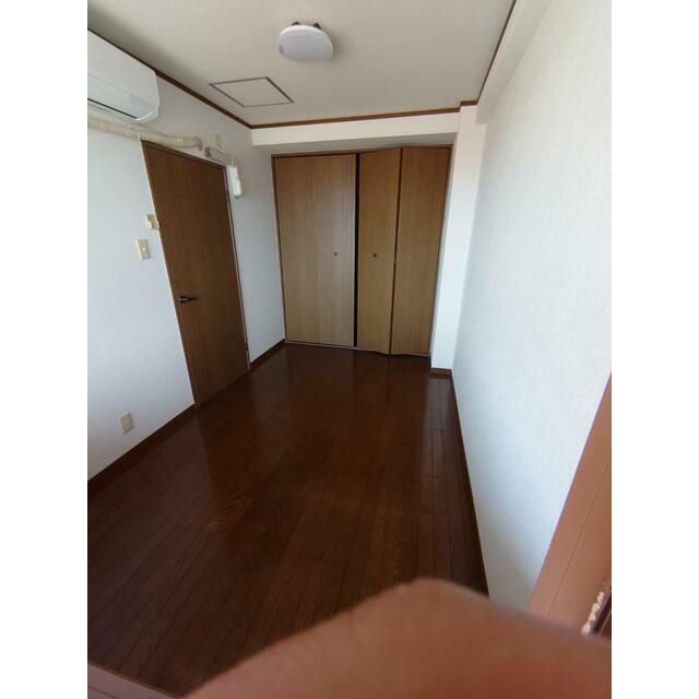 リバティ勝原の洋室