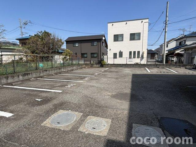 エクセレント大覚寺の駐車場