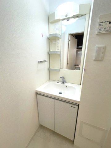 アイル上野の森NORTHの洗面所