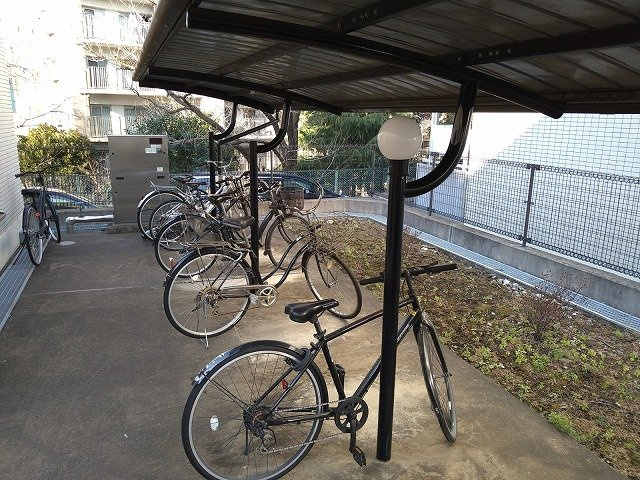 レオパレスパルコートＣのその他|駐輪場　原付＆自転車のみ駐輪可能