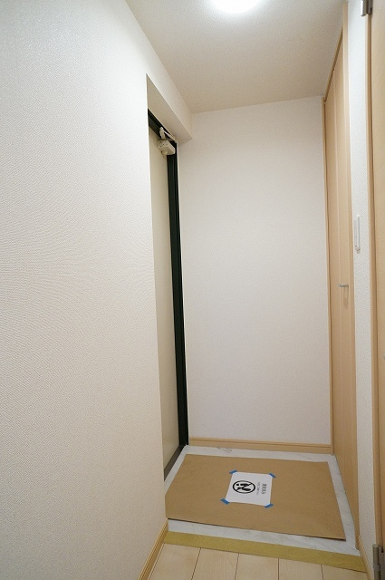 野澤ビルの玄関