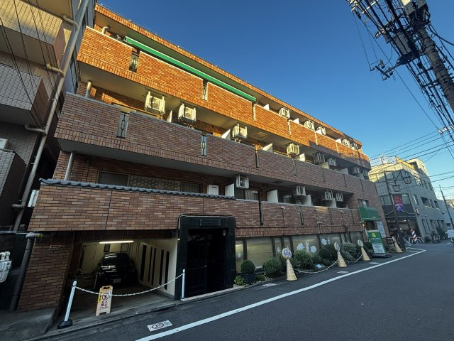 世田谷区梅丘１丁目の賃貸マンションの外観
