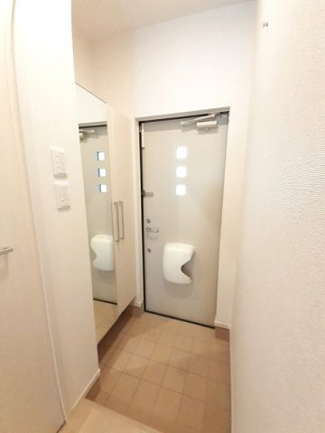 フレアⅥの玄関