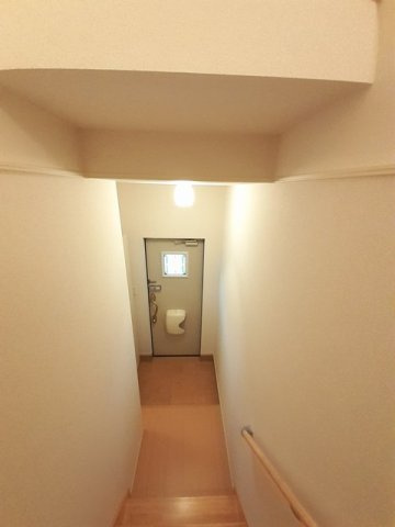 ベルソレイユＢの玄関