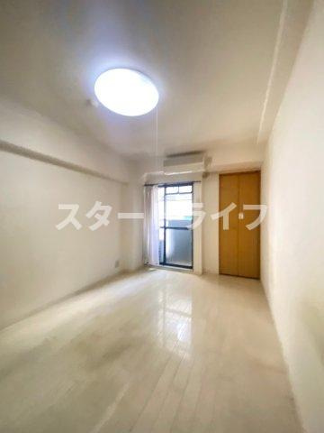大阪市淀川区東三国５丁目の賃貸マンションの寝室