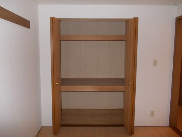 グランデュール北戸田の収納