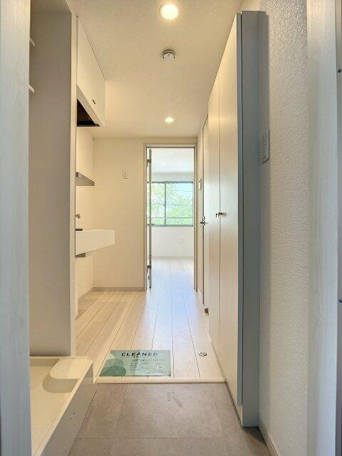クレシア青戸の玄関