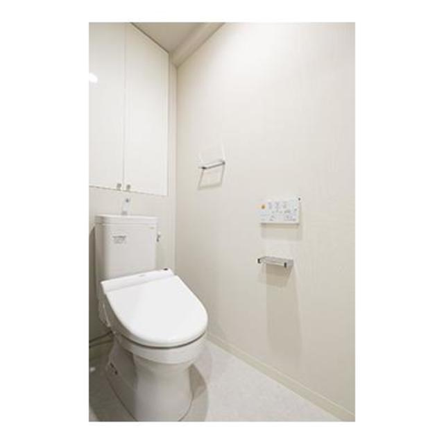 メルクマール京王笹塚レジデンスのトイレ|※写真は同タイプ住戸です。