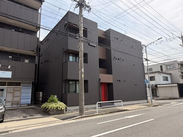 名古屋市天白区元八事３丁目の一棟アパート