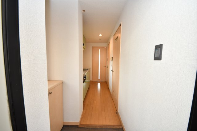 グランドゥール緑ヶ丘の玄関