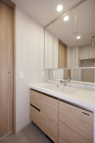 ＮＩＩＹＡ平和台の洗面所|※写真は同タイプ住戸です。