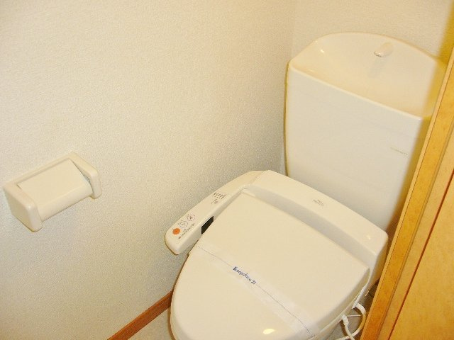 レオパレス糸田のその他|バス・トイレ独立してます。ウォシュレット付きトイレ♪