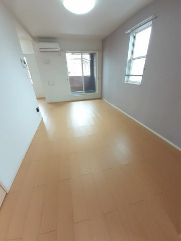 ノーブル　Ｋ・Ｍの居間・リビング