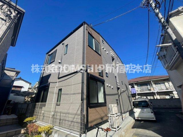 ソラーレ西大泉の外観