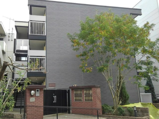 レオパレス上社ＬＡ１の外観