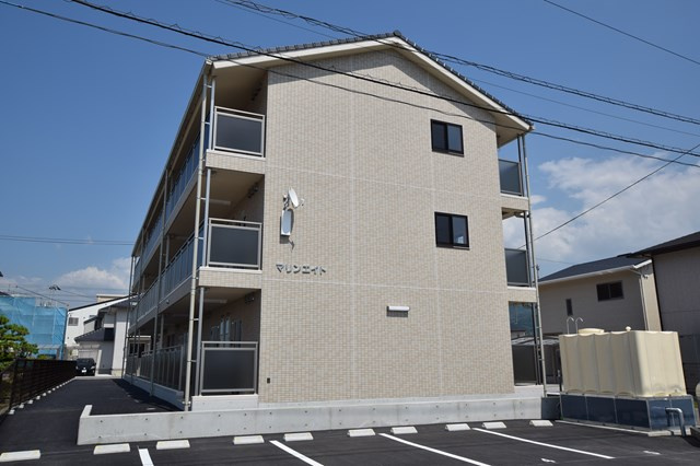 マリンエイトの外観