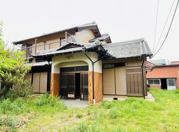 西枇杷島町貸家の外観