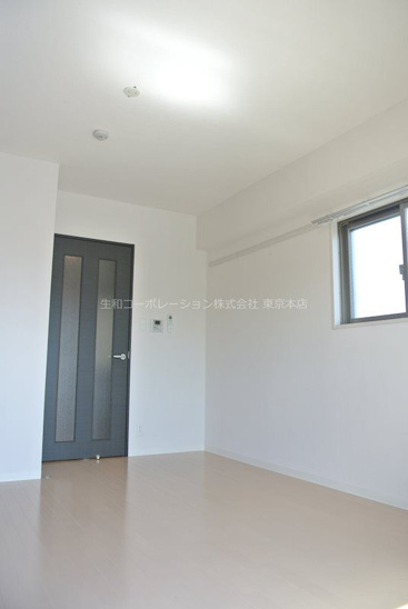 【寝室】RIBETTES GARDEN 