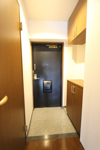 エミネンスオタイの玄関
