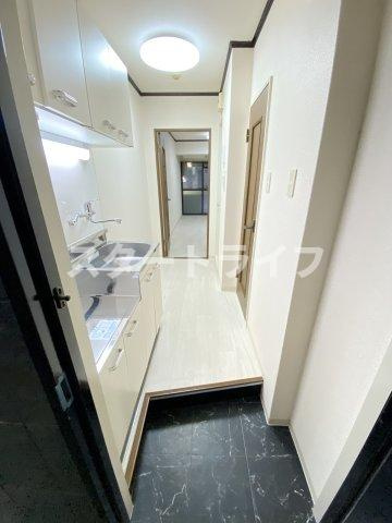 大阪市淀川区宮原１丁目の賃貸マンションの玄関
