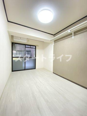 大阪市淀川区宮原１丁目の賃貸マンションの居間・リビング