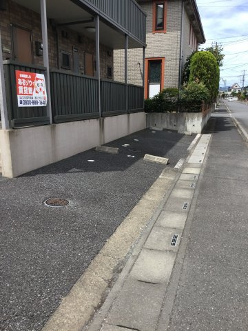 i-HOUSEの駐車場