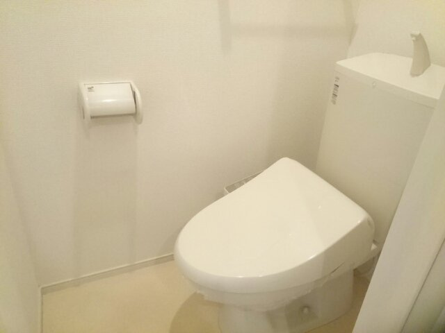 メゾン　アンディスのトイレ