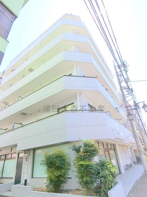 エミネンスコート多摩堤通りの外観|1990年1月築　RC鉄筋コンクリート造地上6階建て総戸数31戸
東京都大田区東矢口2丁目　東急多摩川線矢口渡駅近最寄り徒歩5分、蓮沼駅徒歩8分！