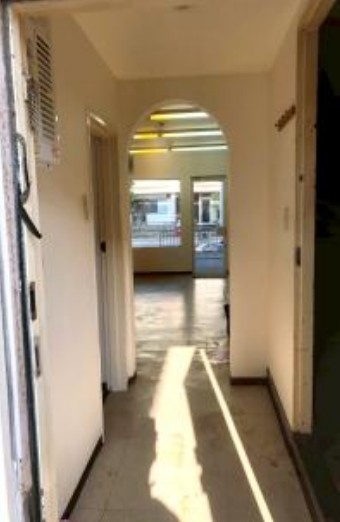 豊中市浜１丁目の店舗事務所のエントランス