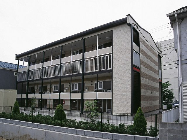レオパレスフィールズの外観