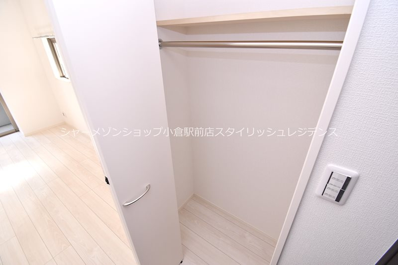 MDIグランコルディール室町 　　の収納|床・建具・アクセントクロス等は階数により異なる為、現況を優先致します。