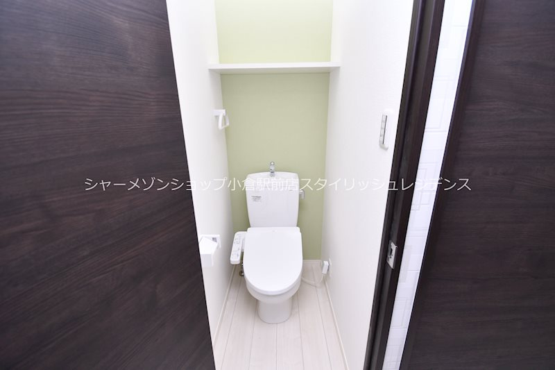 MDIグランコルディール室町 　　のトイレ|床・建具・アクセントクロス等は階数により異なる為、現況を優先致します。