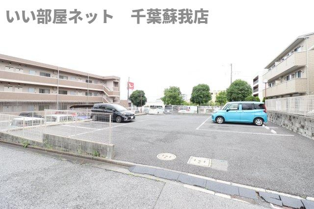 おゆみ野ドリームマウンテン　Ｂの駐車場|駐車場があるので、車を買う予定の方も安心です