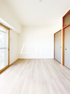 【居間・リビング】 | ラミアール聖蹟 | 洋室のお部屋です。