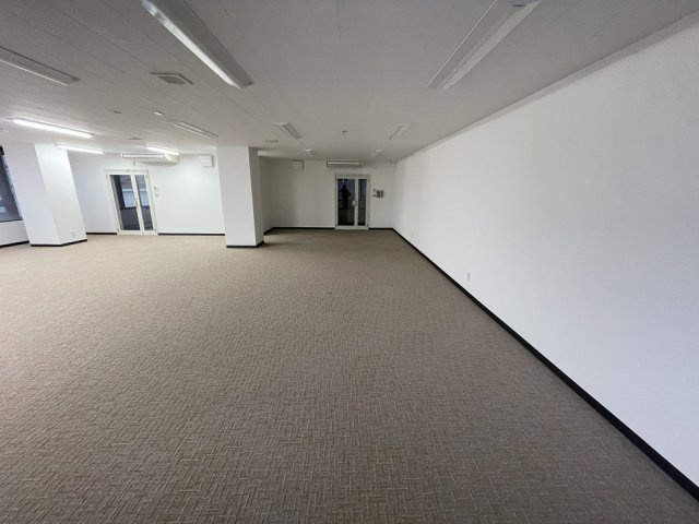 ＫＡＭＥＤＡビルのロビー