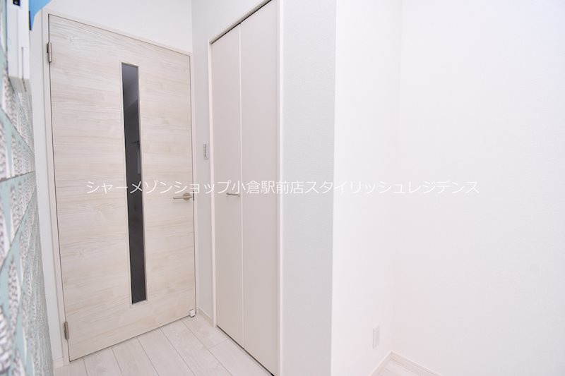 MDIグランコルディール室町の収納|床・建具・アクセントクロス等は階数により異なる為、現況を優先致します。