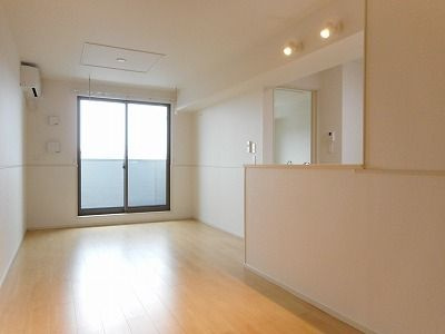 【居間・リビング】 | グランデ　エステ　Ⅱ