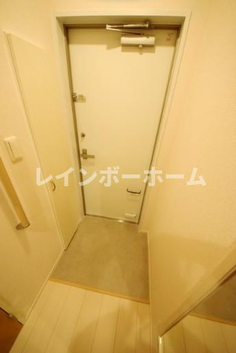 グランディールⅡの玄関