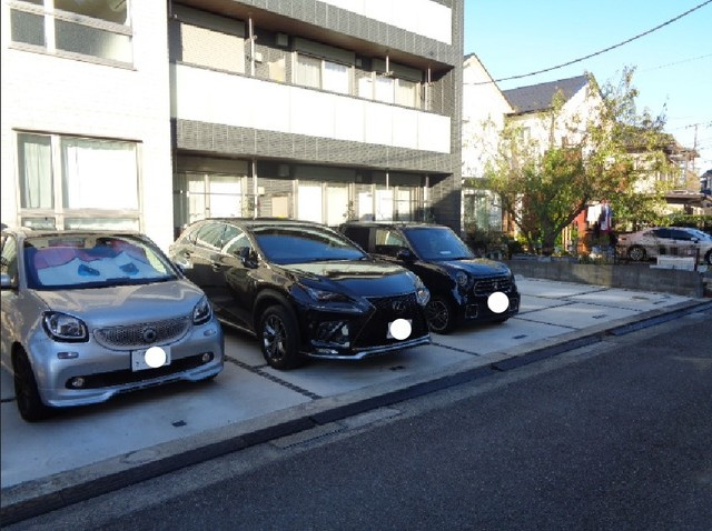 へーベルバッハ山崎の駐車場