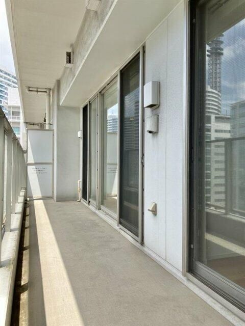 ブランズタワーみなとみらいのバルコニー
