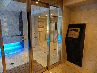 ガーラステーション横濱桜木町のエントランス